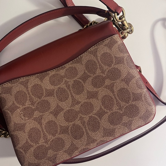 CASSIE CROSSBODY 19 IN SIG CANVAS | NEW | MESSAGE FOR INQUIRIES - Picture 5 of 5
